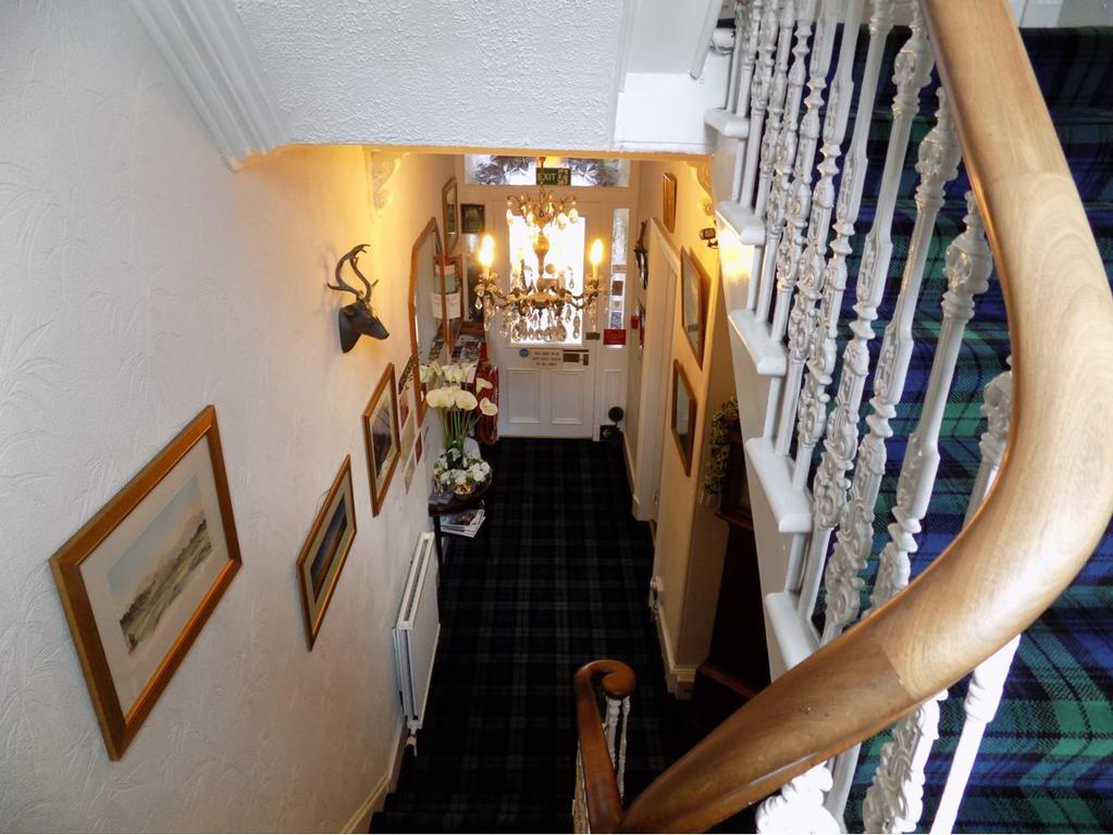 Crawfords Guest House Питърхед Екстериор снимка