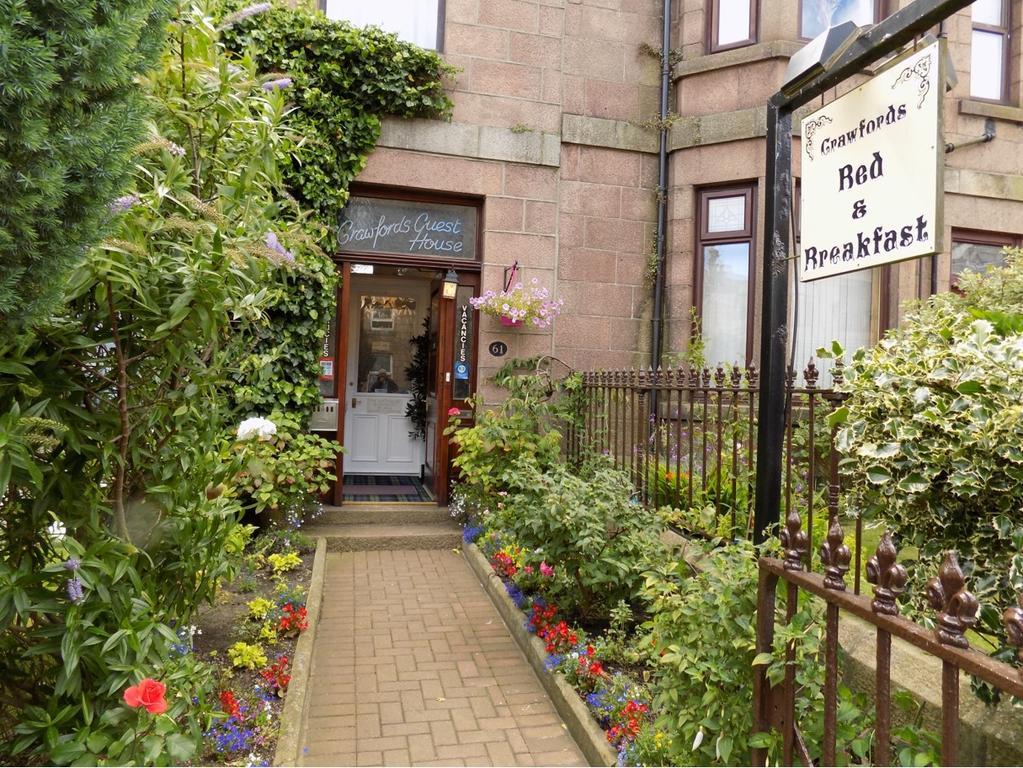 Crawfords Guest House Питърхед Екстериор снимка